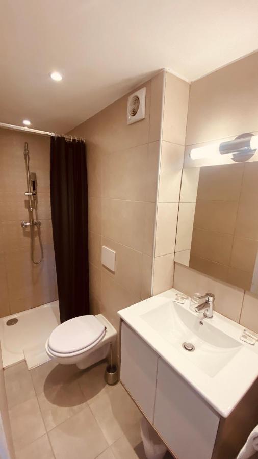 Hotel De La Poste Peymeinade Екстер'єр фото