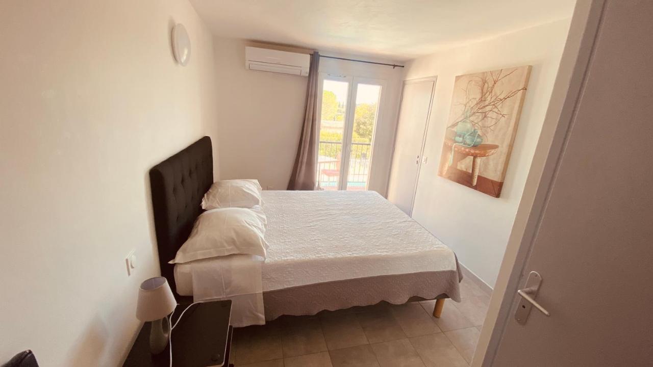 Hotel De La Poste Peymeinade Екстер'єр фото