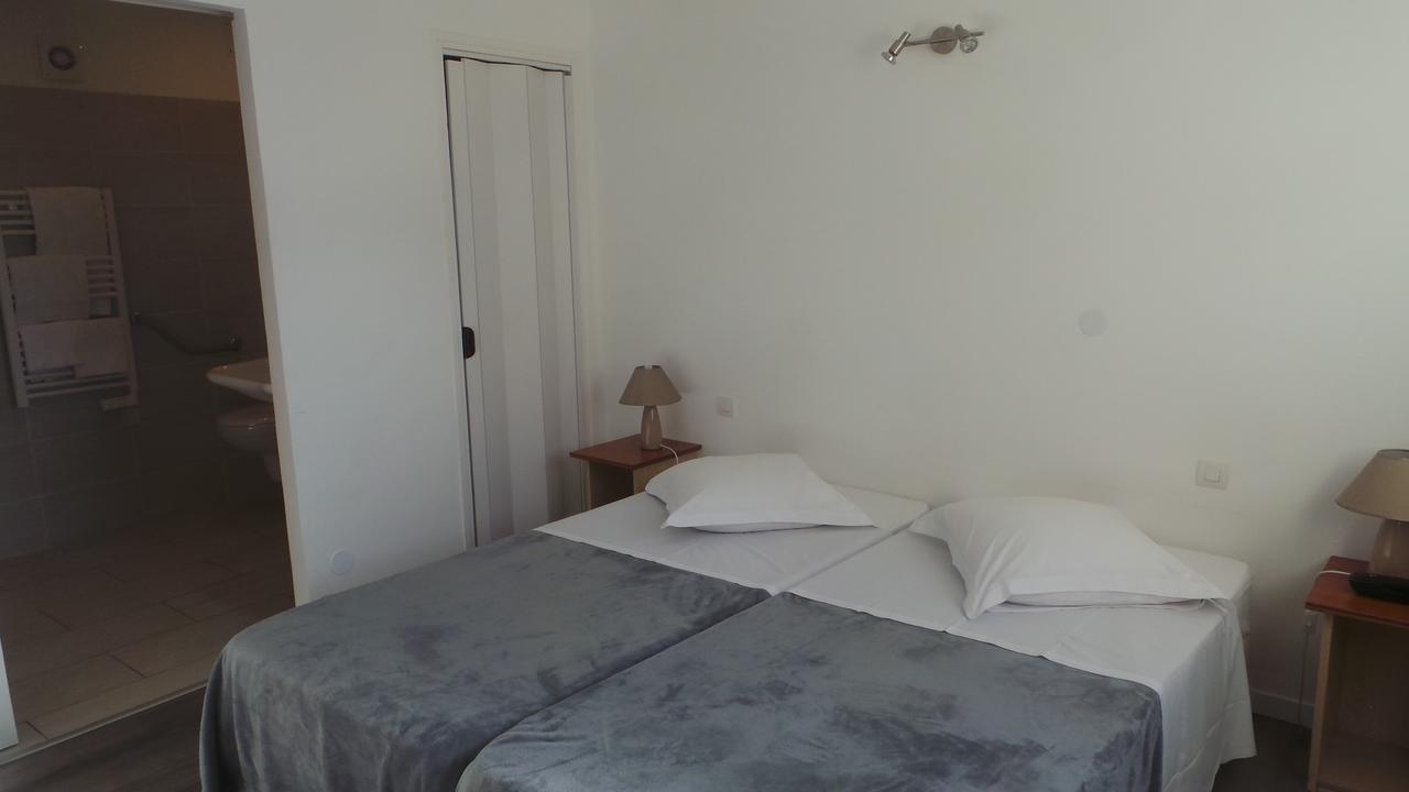 Hotel De La Poste Peymeinade Екстер'єр фото