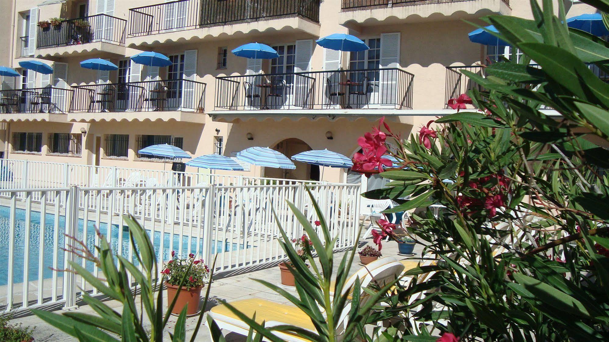 Hotel De La Poste Peymeinade Екстер'єр фото